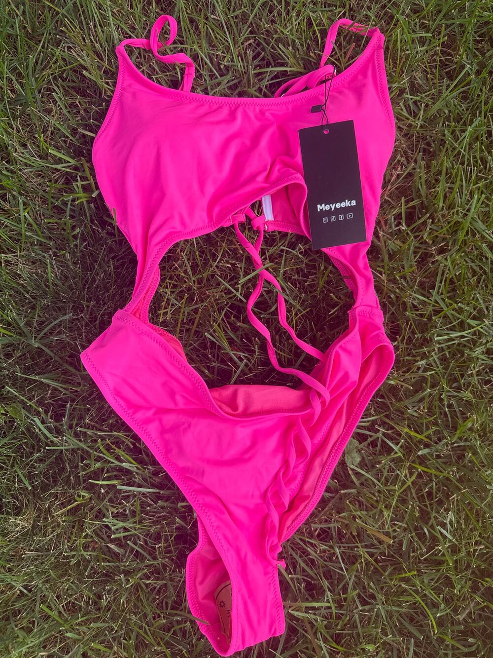NEW Meyeeka Pink Cutout One Piece Swimsuit Womens Medium NWT